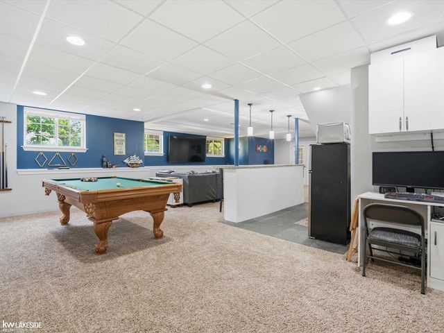 25346 Stanley Lane, South Lyon, MI 48178