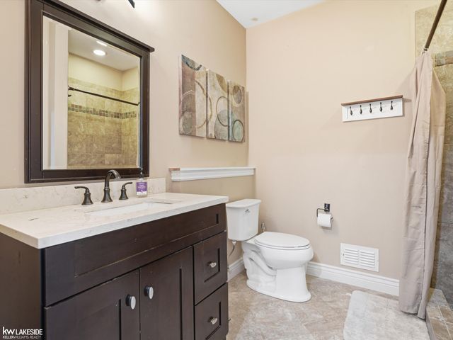 25346 Stanley Lane, South Lyon, MI 48178