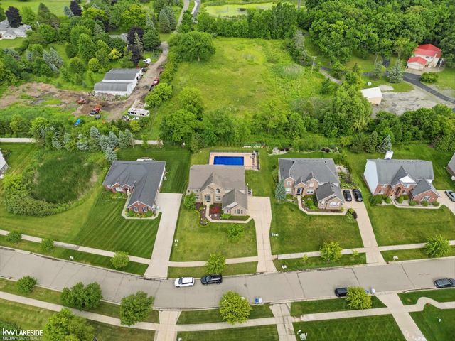 25346 Stanley Lane, South Lyon, MI 48178