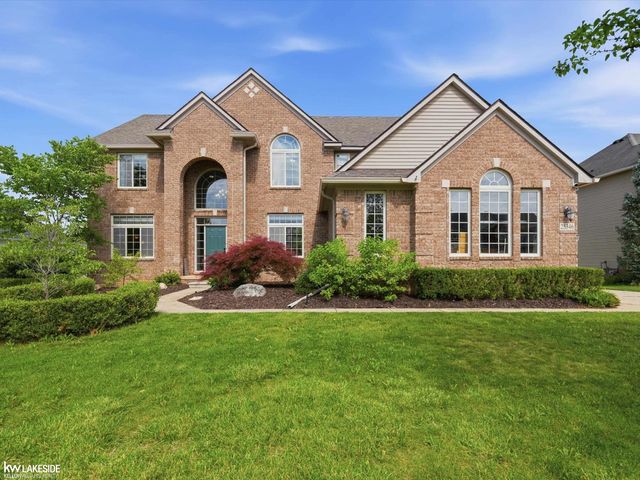 25346 Stanley Lane, South Lyon, MI 48178