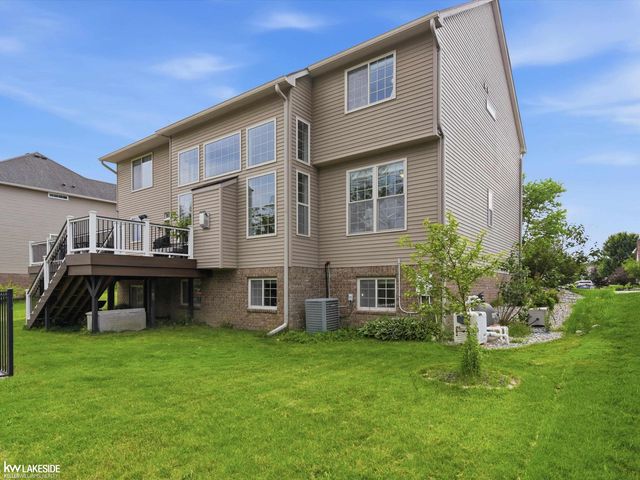 25346 Stanley Lane, South Lyon, MI 48178