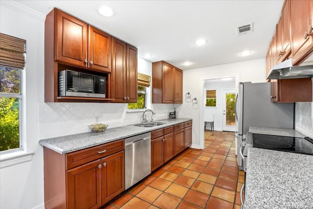 19435 Nottingham, Helotes, TX 78023
