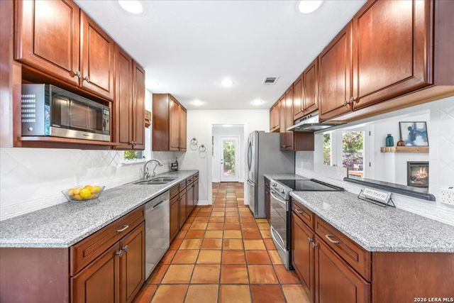 19435 Nottingham, Helotes, TX 78023