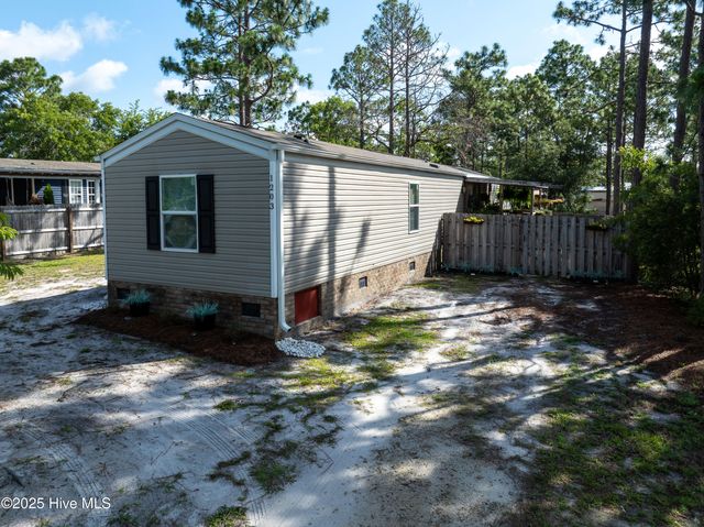 1203 Woodcrest Road, Southport, NC 28461