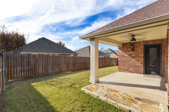 1214 Inglewood Drive, Mansfield, TX 76063