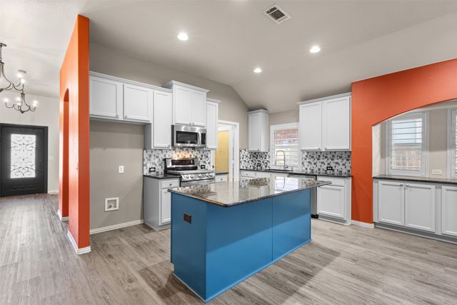 1214 Inglewood Drive, Mansfield, TX 76063