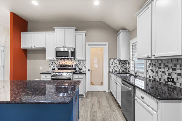 1214 Inglewood Drive, Mansfield, TX 76063