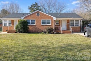 310 Hollis Road, Charlotte, NC 28209