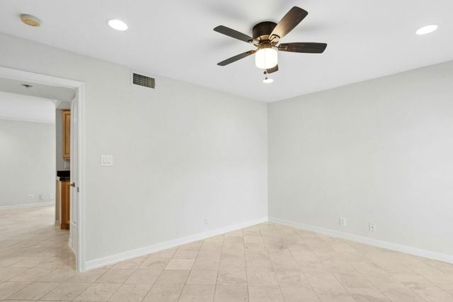 500 E Riverside DR 114, Austin, TX 78704