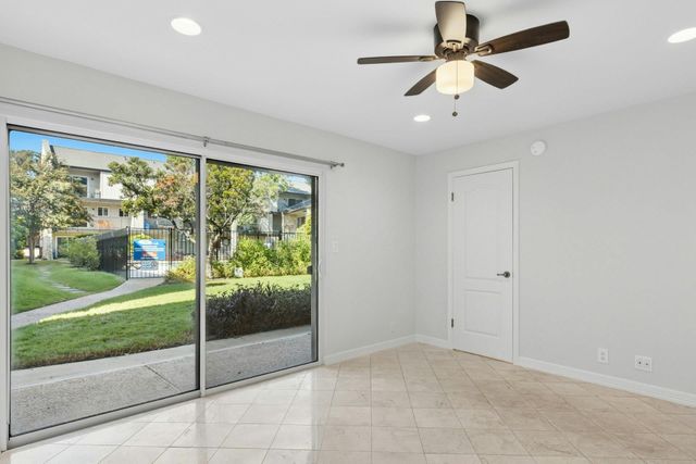 500 E Riverside DR 114, Austin, TX 78704