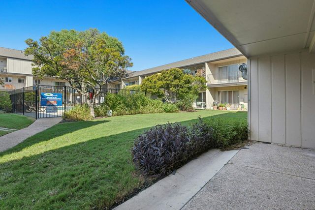 500 E Riverside DR 114, Austin, TX 78704