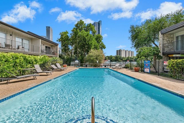500 E Riverside DR 114, Austin, TX 78704