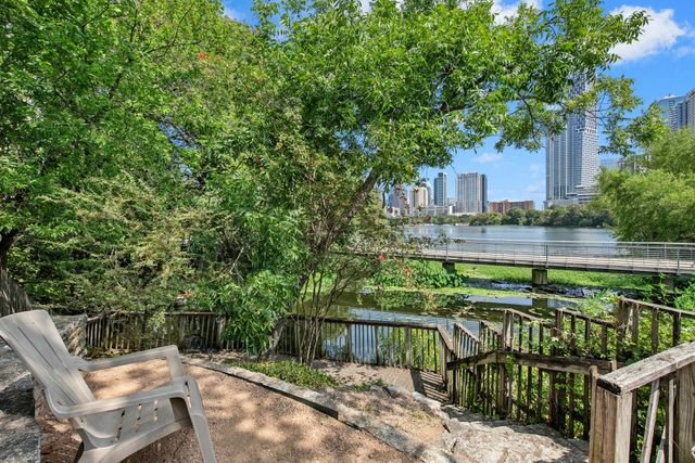 500 E Riverside DR 114, Austin, TX 78704