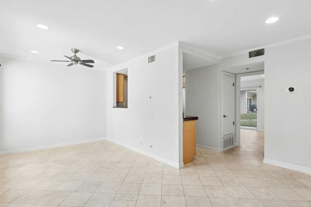 500 E Riverside DR 114, Austin, TX 78704