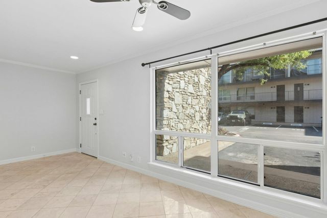 500 E Riverside DR 114, Austin, TX 78704