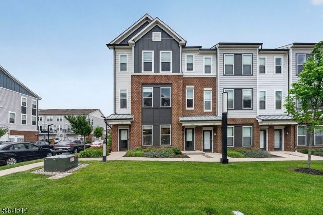 3 Sadie Cir 3101, Union Twp., NJ 07083