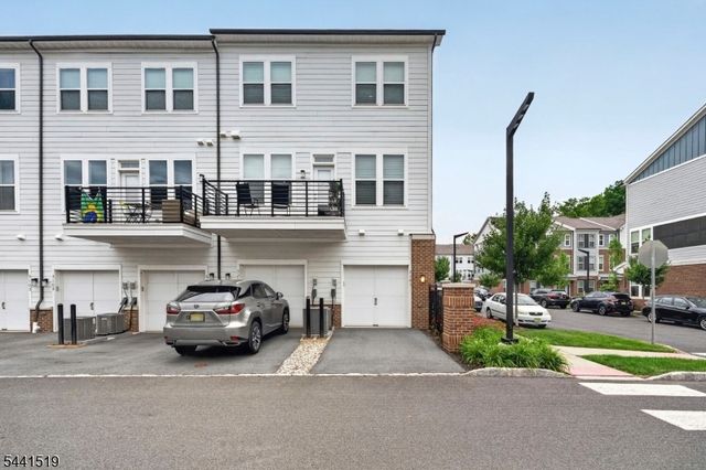3 Sadie Cir 3101, Union Twp., NJ 07083