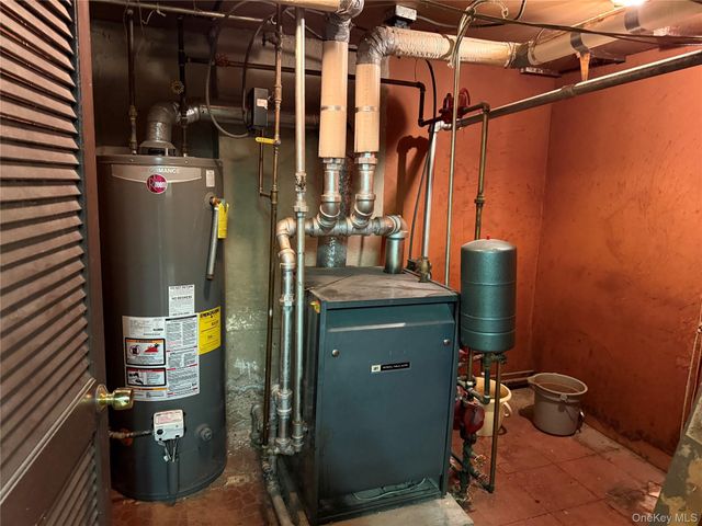 50-33 39th PLACE, Sunnyside, NY 11104
