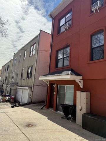 50-33 39th PLACE, Sunnyside, NY 11104