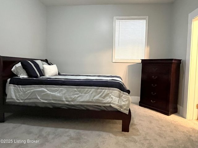 107 Harlan Ave, Louisville, KY 40214