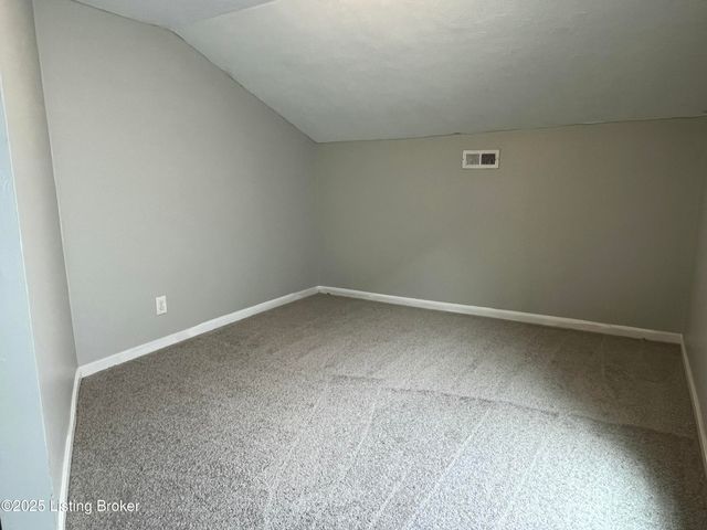 107 Harlan Ave, Louisville, KY 40214