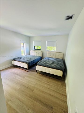 905 SW 13th Court 905, Miami, FL 33135
