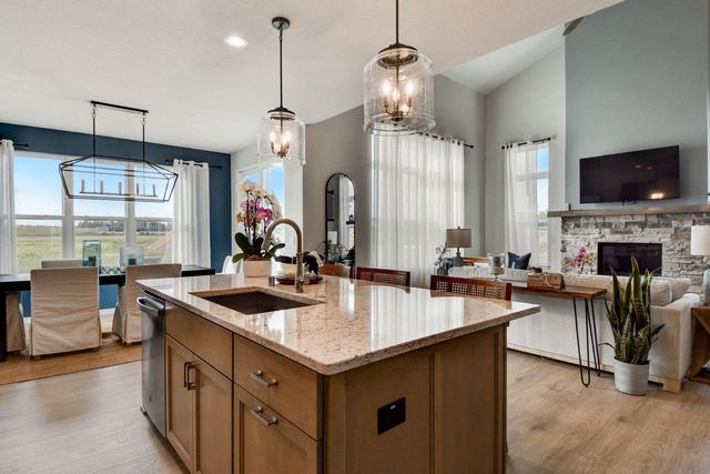 W256N6649 Beaver Creek LANE, Sussex, WI 53089