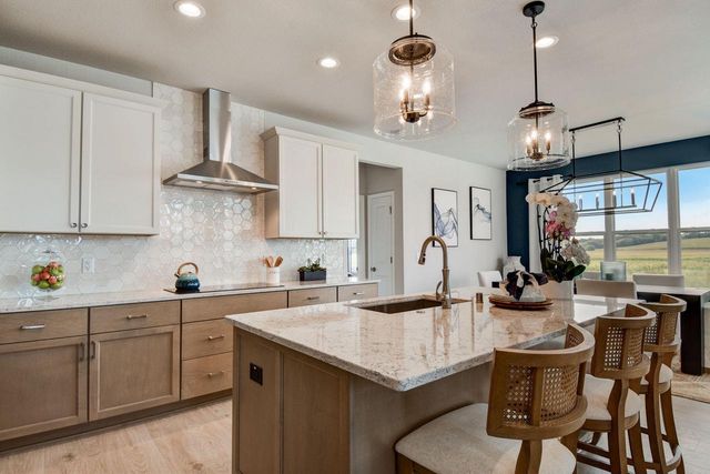 W256N6649 Beaver Creek LANE, Sussex, WI 53089