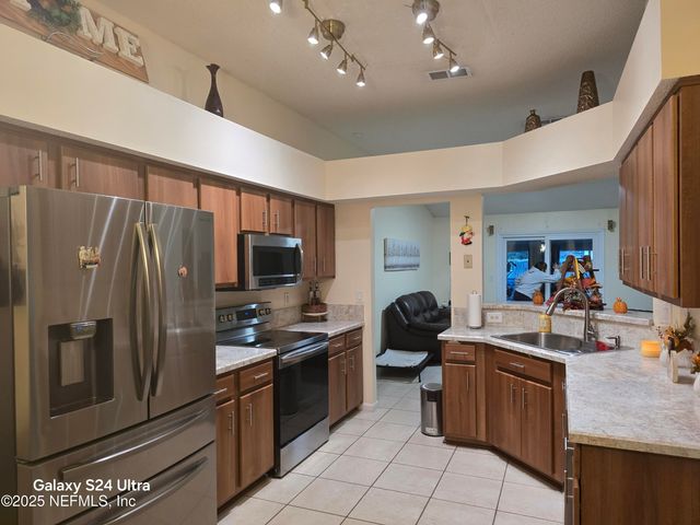 615 ABBEY Court, Orange Park, FL 32073