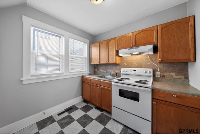 4168 Wakeley Street, Omaha, NE 68131