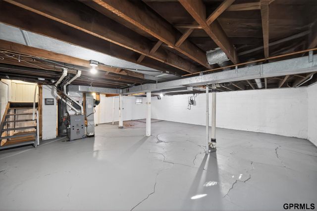 4168 Wakeley Street, Omaha, NE 68131