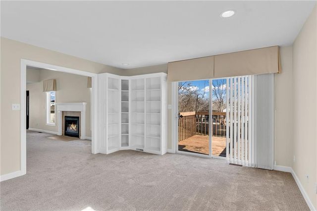 948 SW Woodbridge Court, Topeka, KS 66606