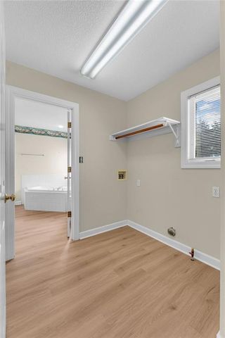 948 SW Woodbridge Court, Topeka, KS 66606