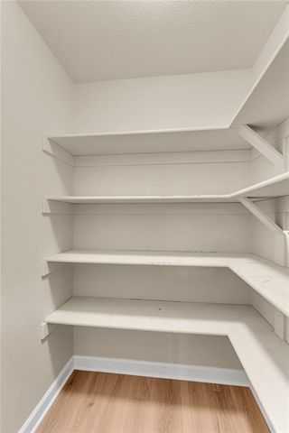 948 SW Woodbridge Court, Topeka, KS 66606