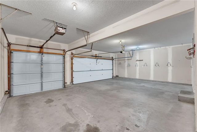 948 SW Woodbridge Court, Topeka, KS 66606