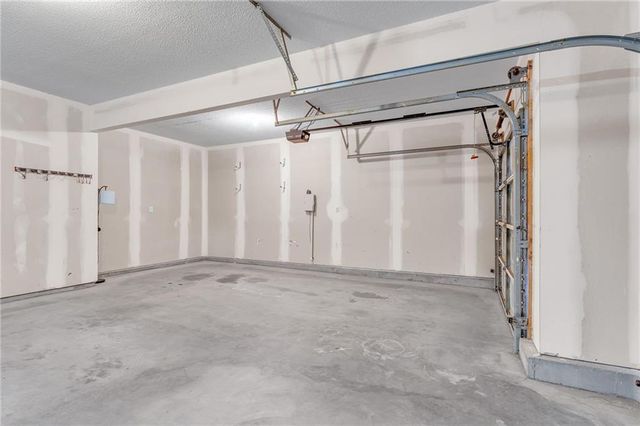 948 SW Woodbridge Court, Topeka, KS 66606