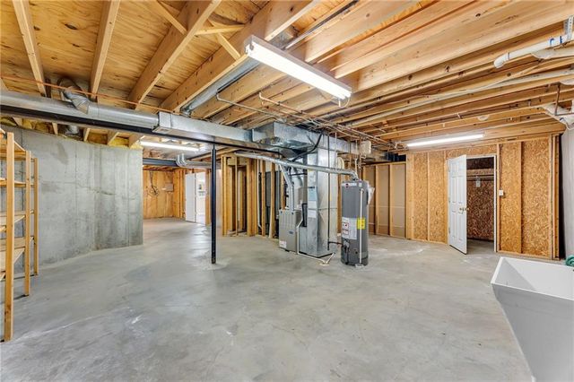 948 SW Woodbridge Court, Topeka, KS 66606