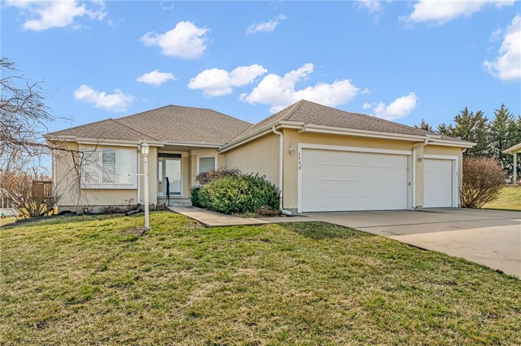 948 SW Woodbridge Court, Topeka, KS 66606