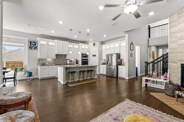 2204 Christopher Lane, Euless, TX 76040