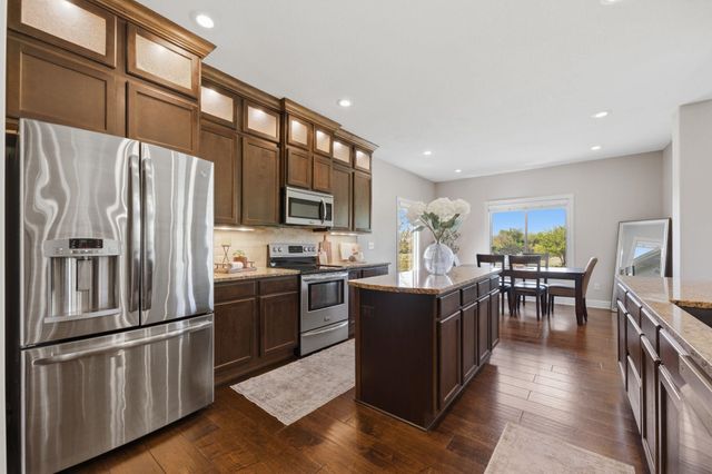 30100 W Deerwood Circle, Garden Plain, KS 67050