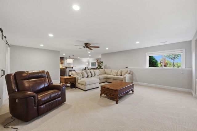 30100 W Deerwood Circle, Garden Plain, KS 67050