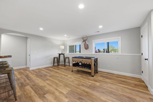 30100 W Deerwood Circle, Garden Plain, KS 67050