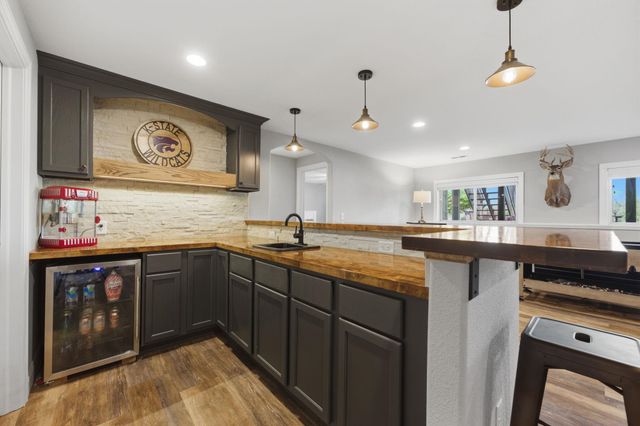 30100 W Deerwood Circle, Garden Plain, KS 67050