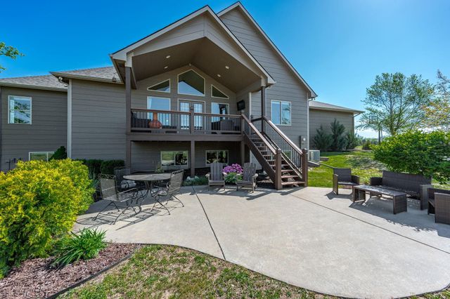 30100 W Deerwood Circle, Garden Plain, KS 67050