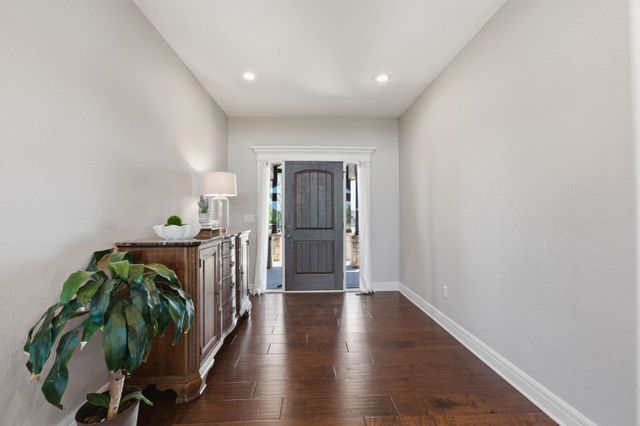 30100 W Deerwood Circle, Garden Plain, KS 67050