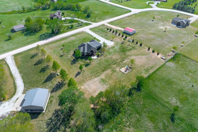 30100 W Deerwood Circle, Garden Plain, KS 67050
