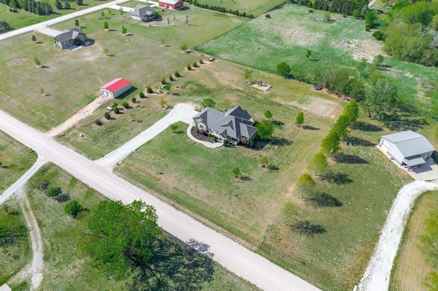 30100 W Deerwood Circle, Garden Plain, KS 67050