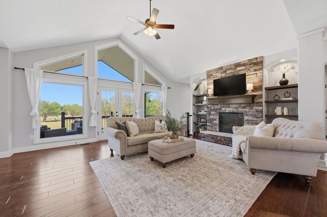 30100 W Deerwood Circle, Garden Plain, KS 67050