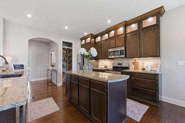 30100 W Deerwood Circle, Garden Plain, KS 67050