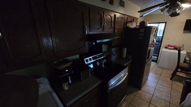 1401 CAROL DR, Memphis, TN 38116